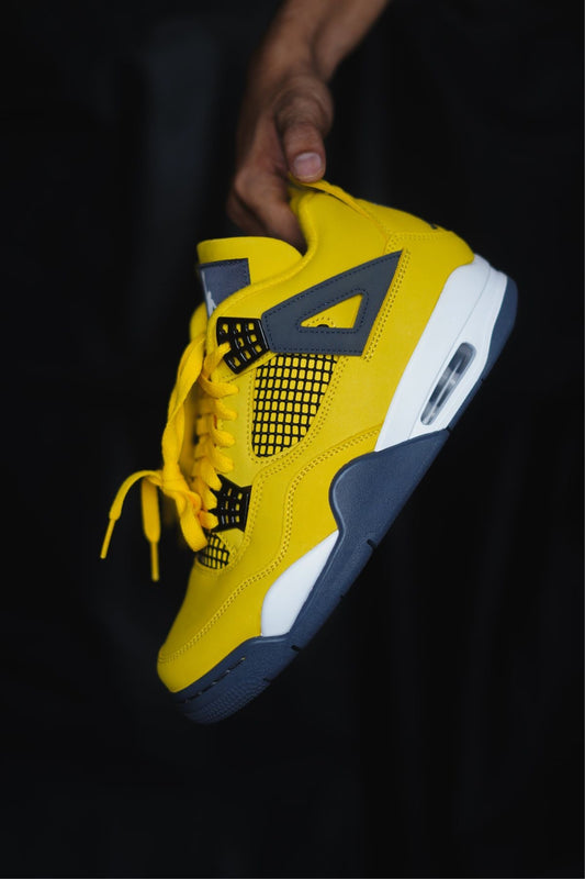 Retro 4 Lightning