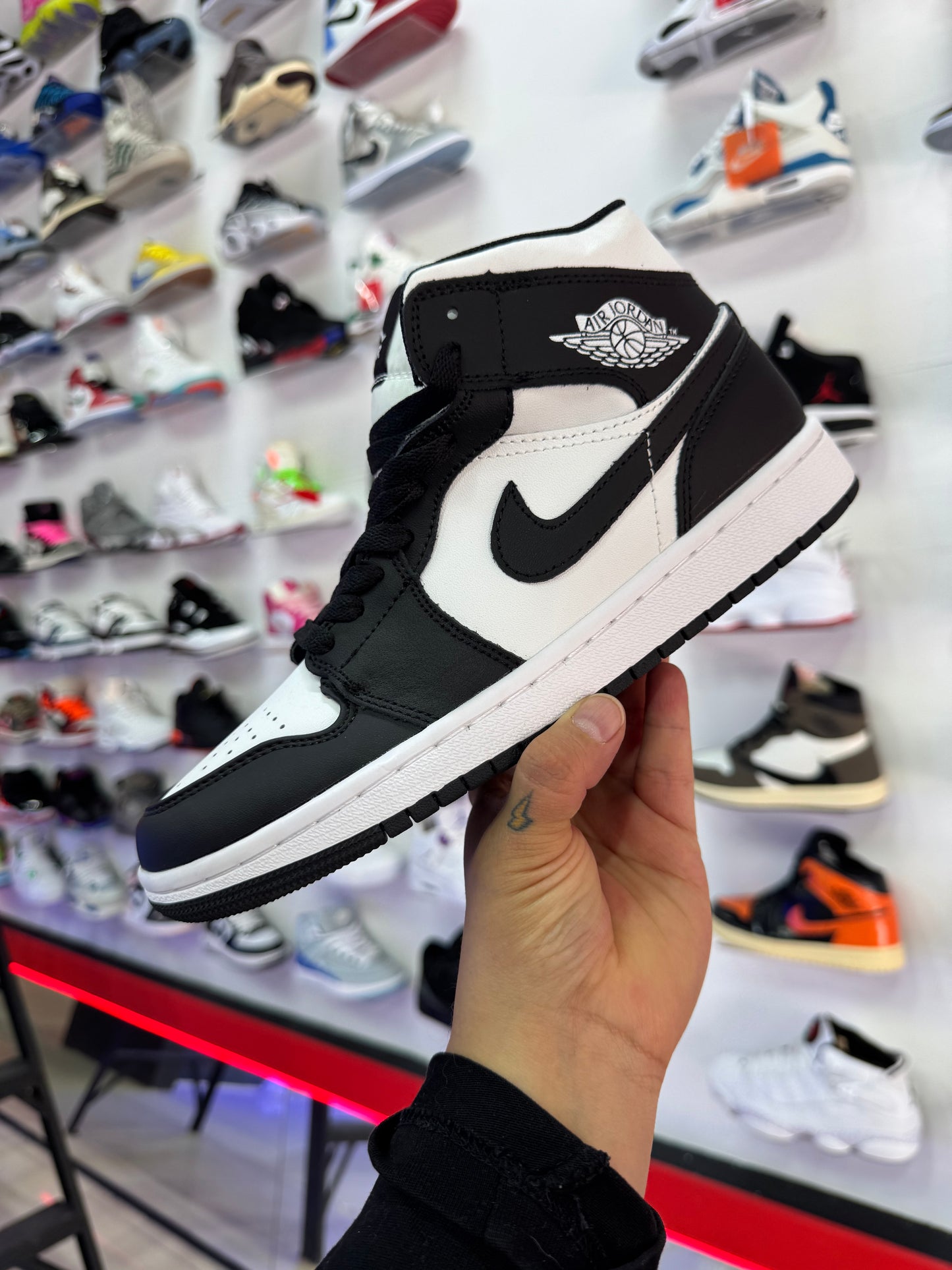 Retro 1 Panda