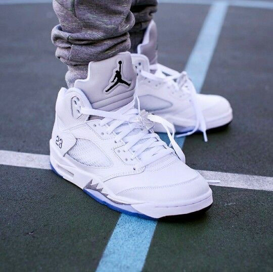 Retro 5 White Metallic