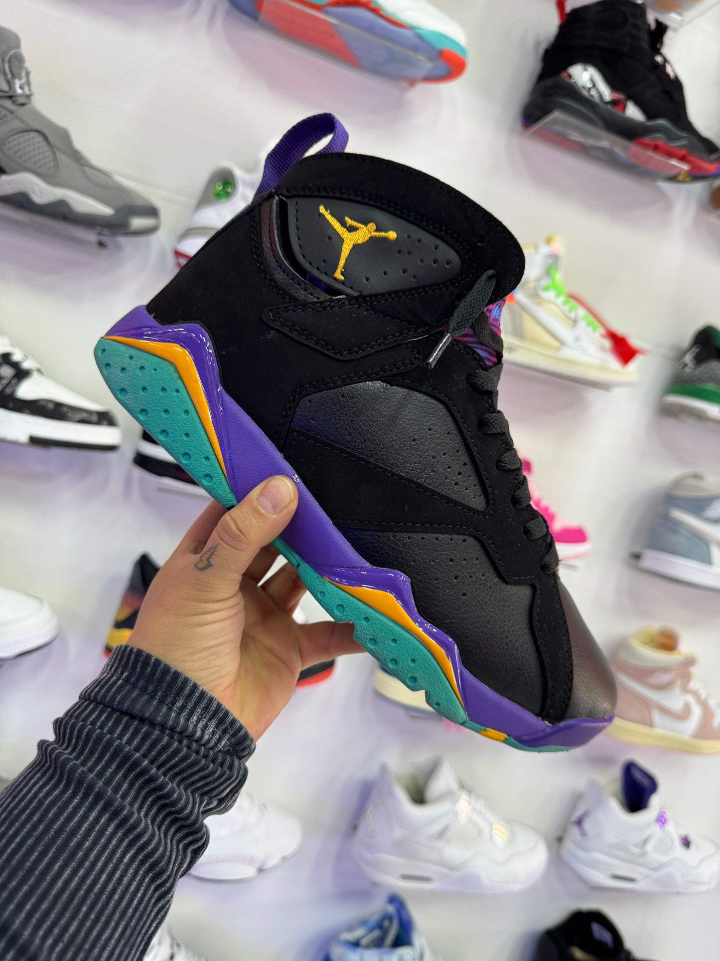 Retro 7 Lola Bunny