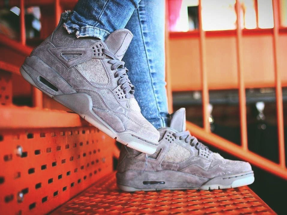 Retro 4 Kaws