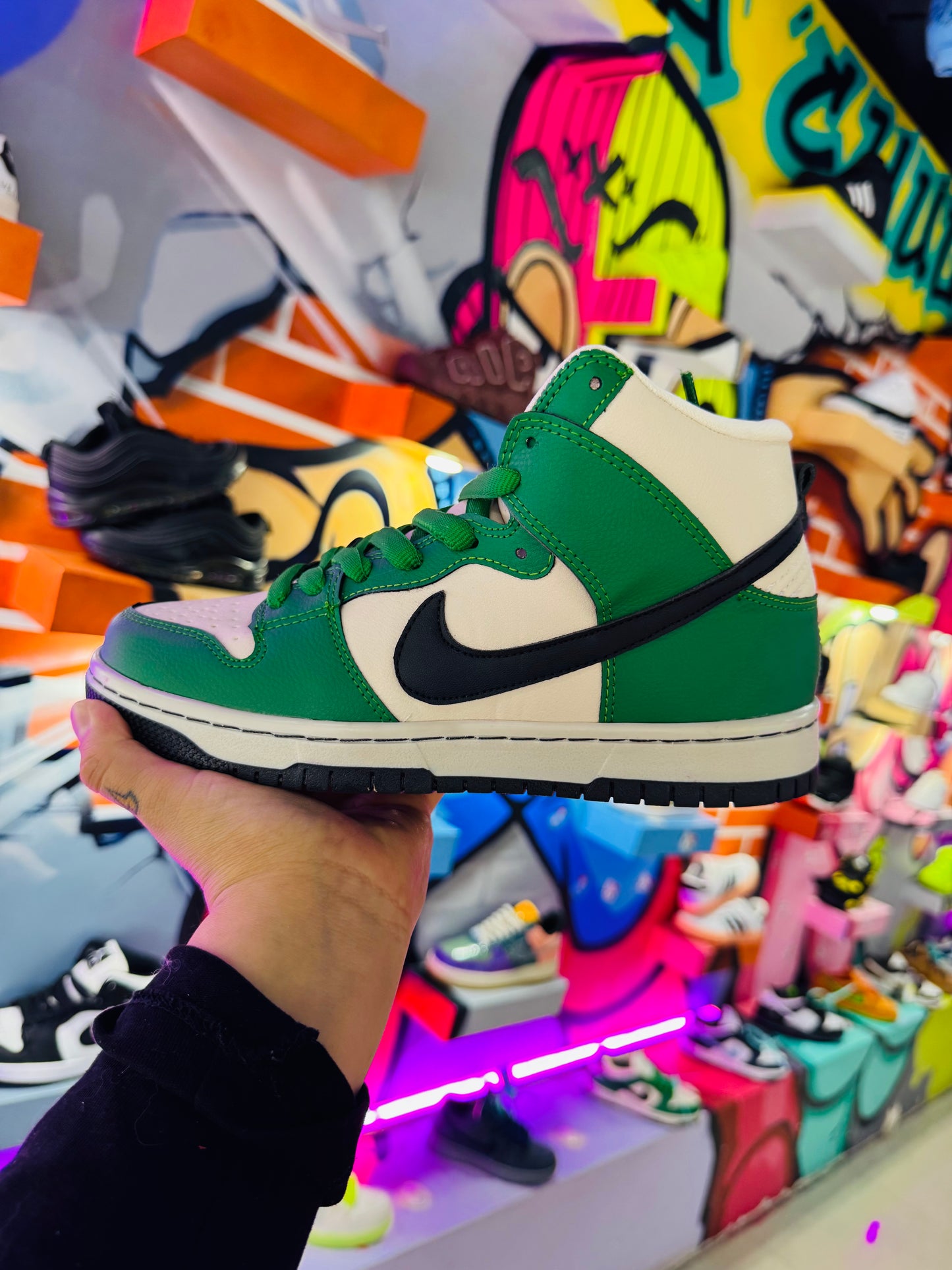 Retro 1 Lottery Green