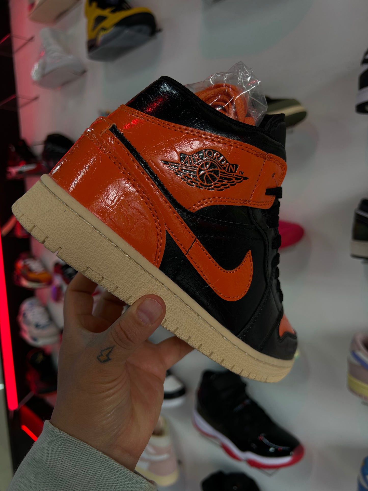 Retro 1 High Shattered “calabaza”