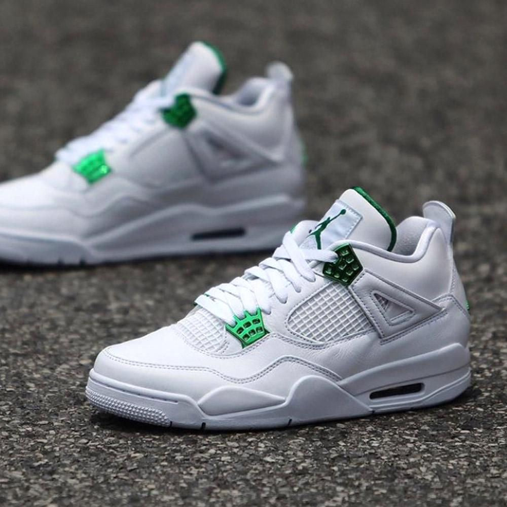 Retro 4 Metallic Green