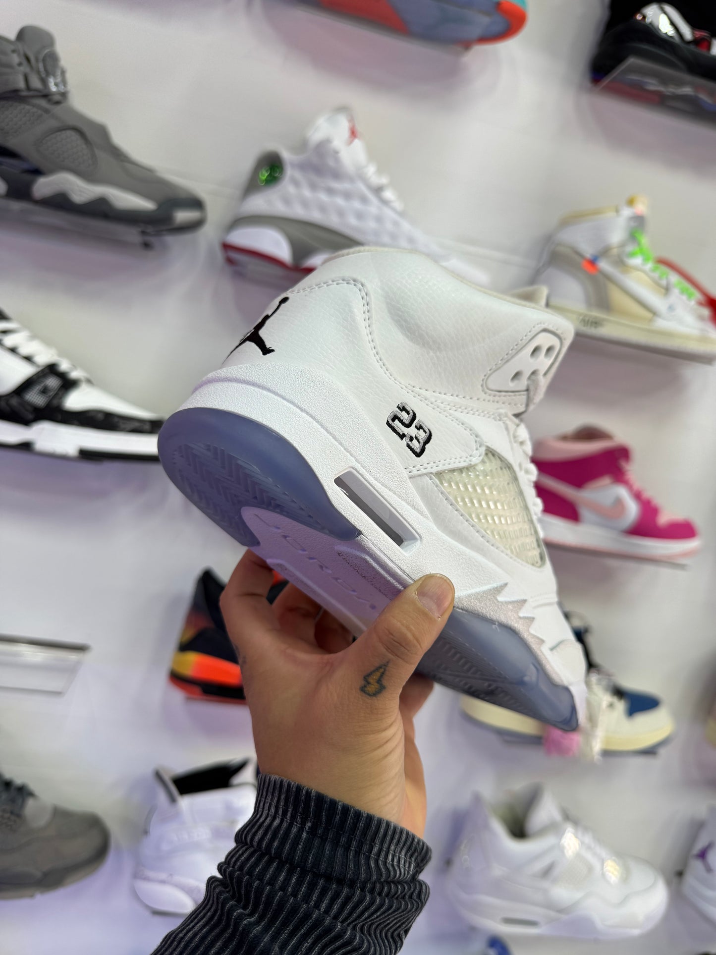 Retro 5 White Metallic