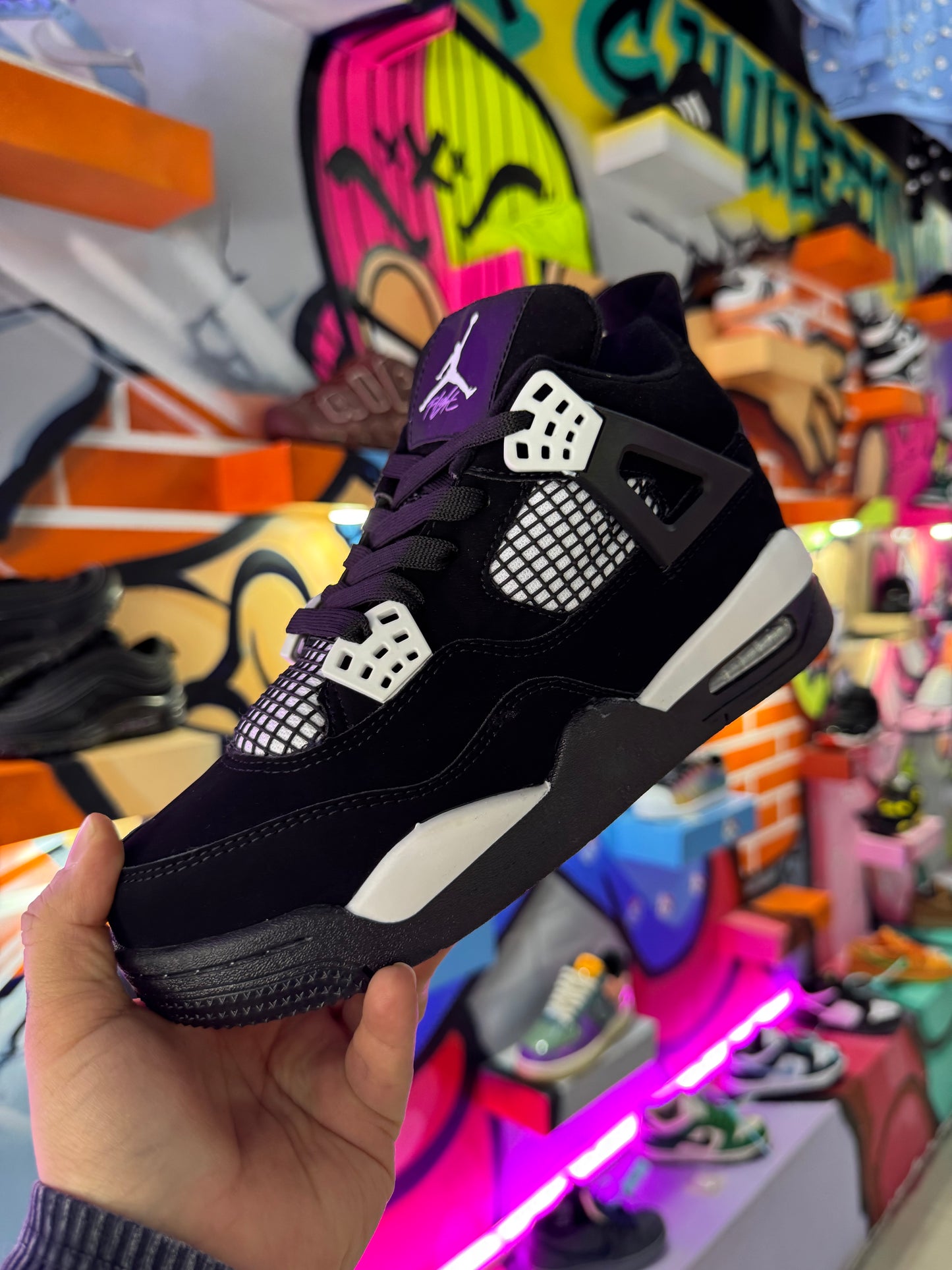 Retro 4 Panda