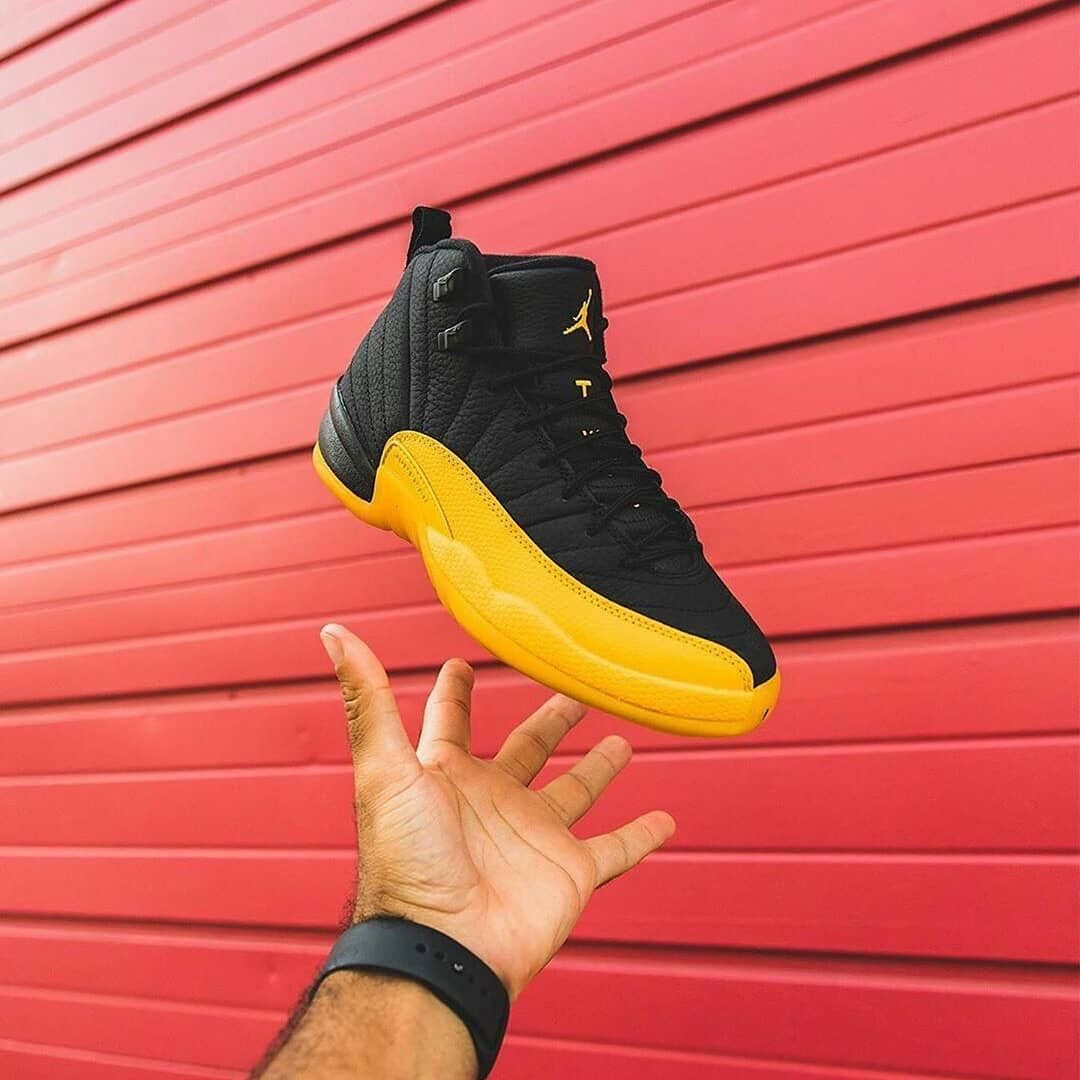 Retro 12 University Gold