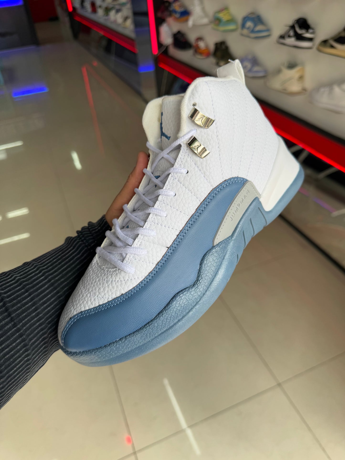 Retro 12 Azul Blanco