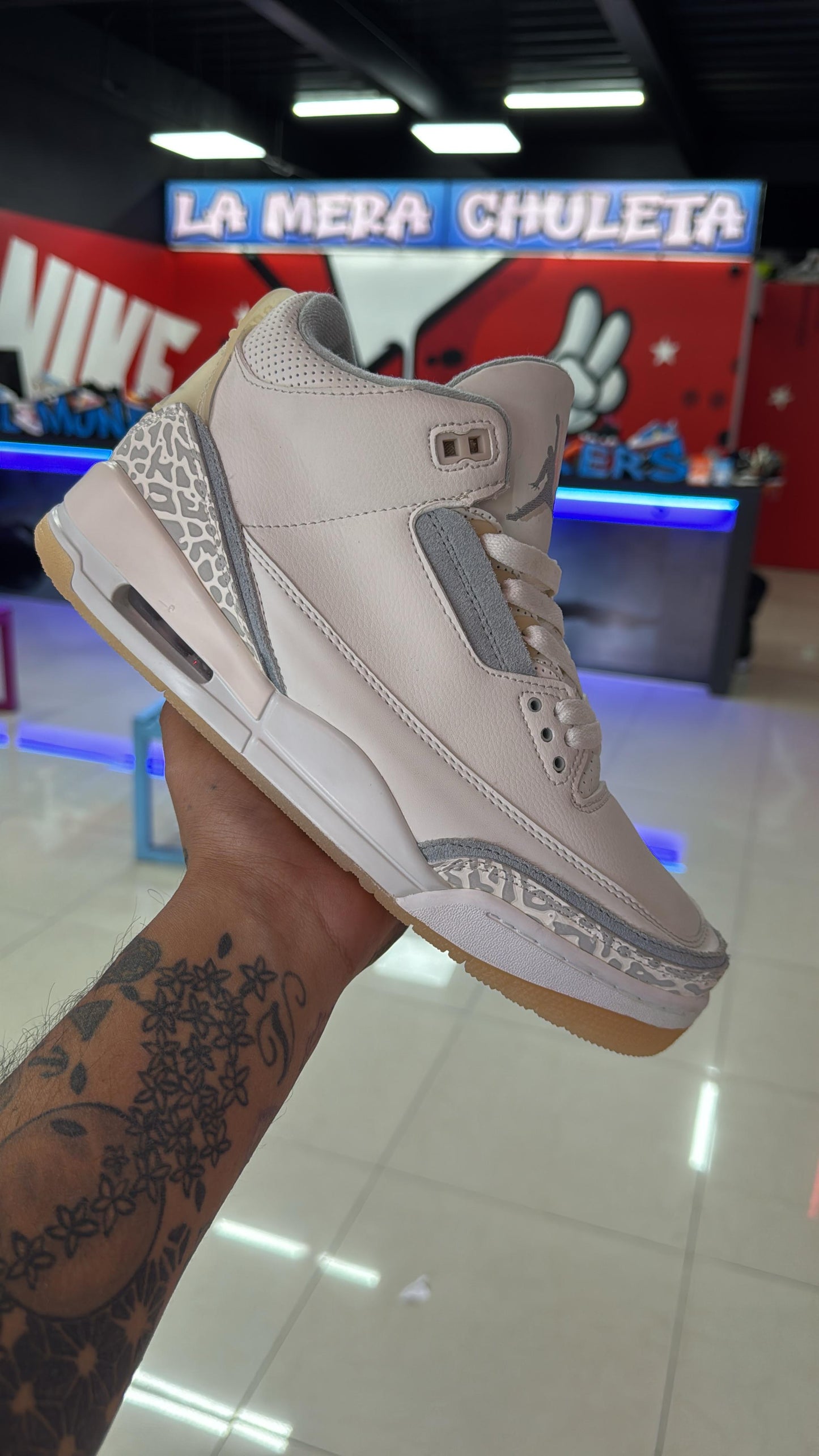 Retro 3 Ivory