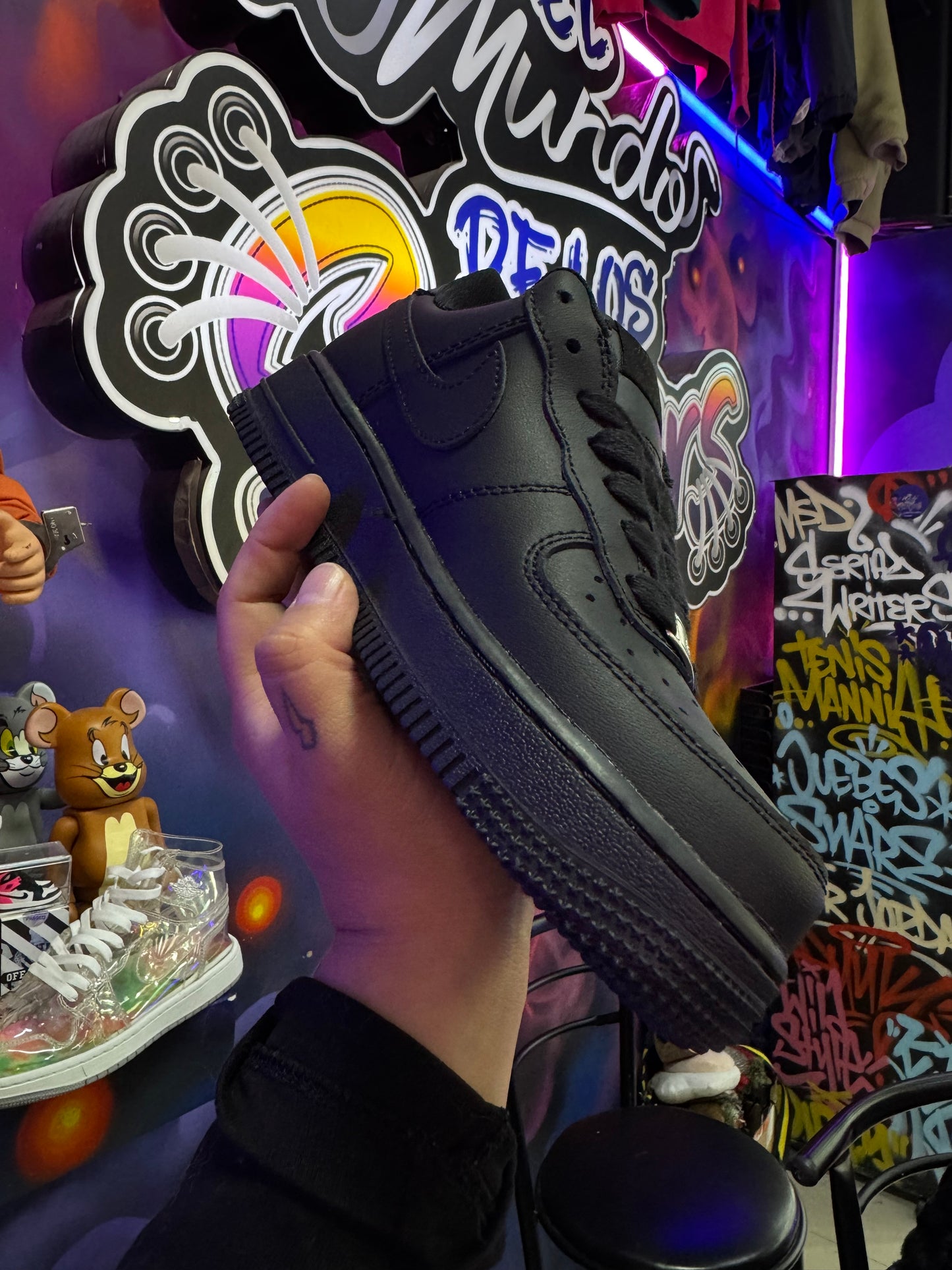 AF1 BLACK